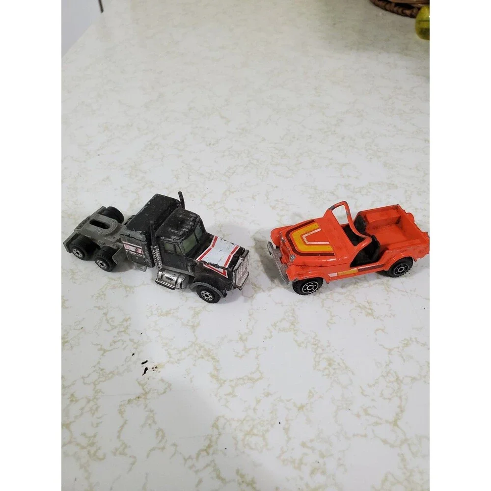 Vintage Yatming Diecast Toy Cars Lot of 2 Kenworth Diesel Orange Jeep
